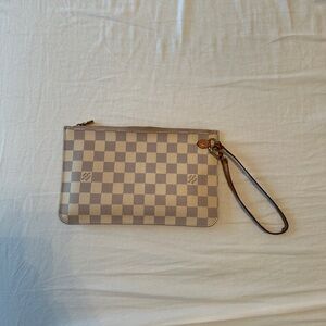 Louis Vuitton pochette